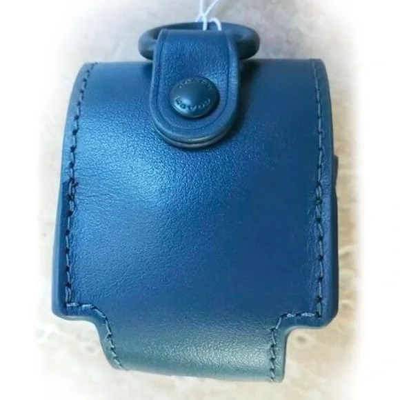 Coach Reef Blue Leather 𝐍𝐖𝐓 Earbud Case with Lanyard strap - Picture 3 of 9